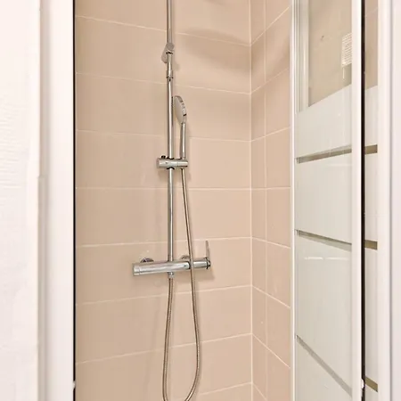 Апартаменты Charming Little Studio In - Ii Аньер-сюр-Сен